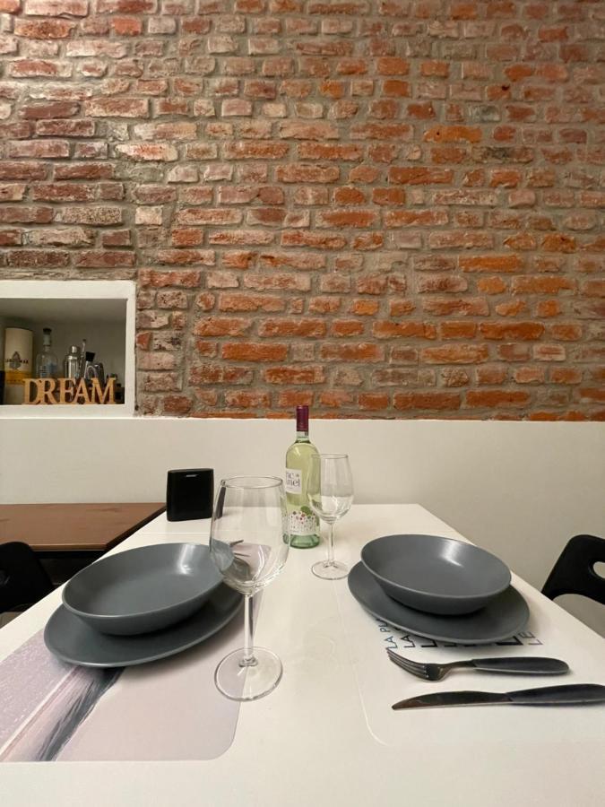 Red Bricks - Porta Romana Milano Eksteriør billede